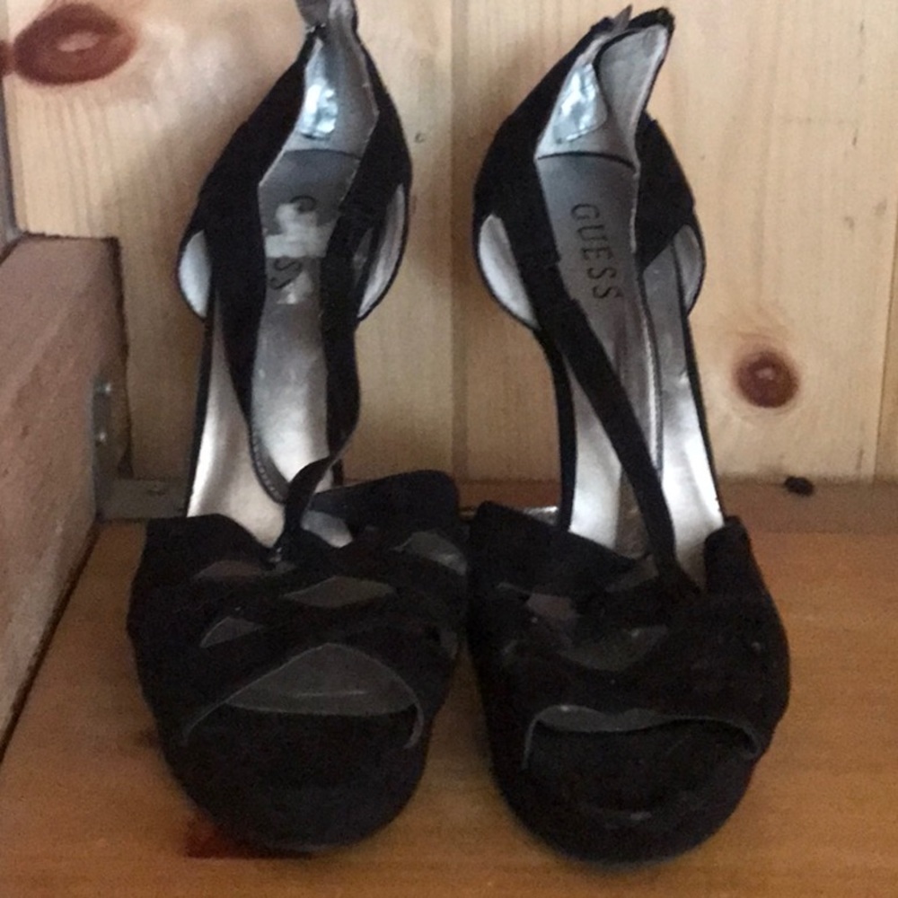 Guess Heels - Picture 2 of 2
